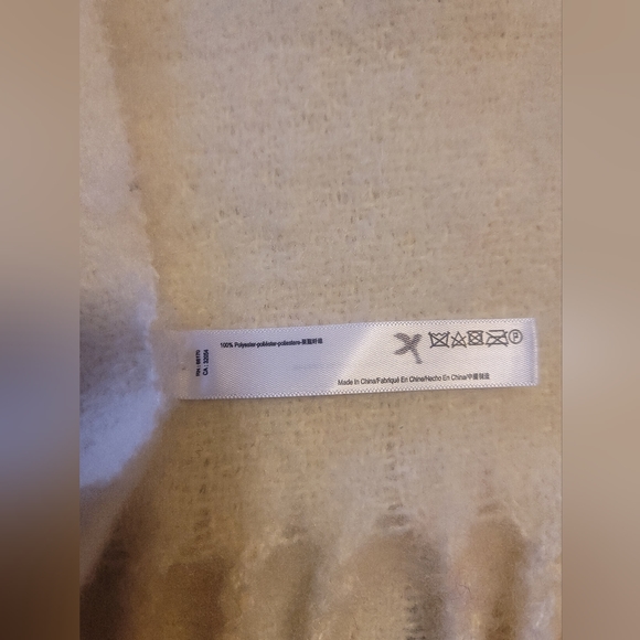 Urban Outfitters MULTI COLOR Scarf - Picture 4 of 13